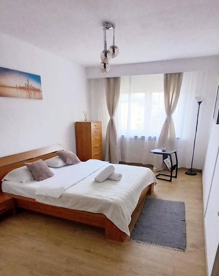 33 Coquette Apartment Baia Mare Exterior photo